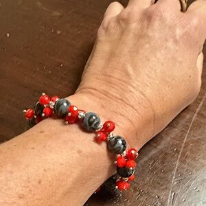 Elegant Red and Black Beaded Bracelet